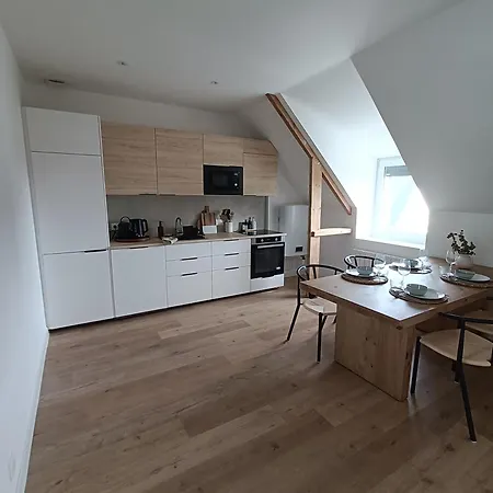 Coin Cocooning A アパート ブレスト